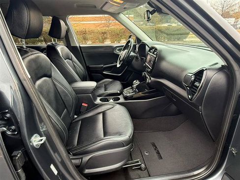 Used 2020 Kia Soul EX w/ Option Group 015 FWD image 13