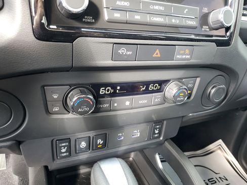 Certified 2024 Nissan Frontier SL w/ Technology Package image 21