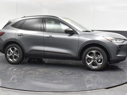 Used 2026 Ford Escape ST-Line AWD/4WD image 8
