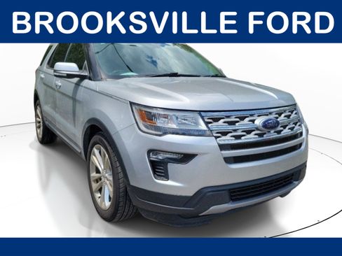Used 2019 Ford Explorer XLT w/ Equipment Group 201A FWD image 1