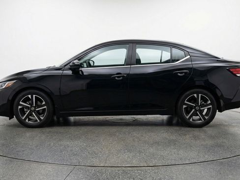 Used 2025 Nissan Sentra SV FWD image 5