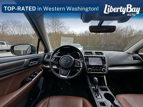 Used 2018 Subaru Outback 2.5i Touring image 18