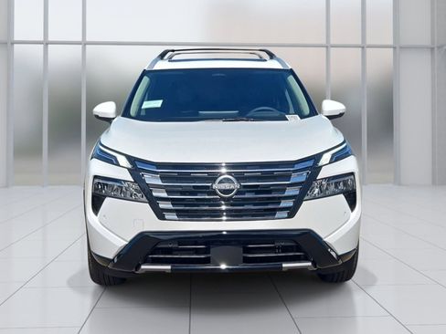 New 2026 Nissan Rogue Platinum w/ Platinum Premium Package image 2