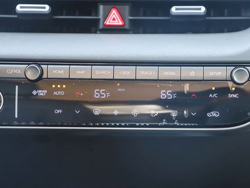 New 2026 Hyundai Ioniq 5 SEL image 18