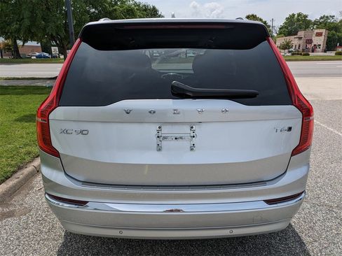 Certified 2022 Volvo XC90 T6 Inscription w/ Advanced Package image 5