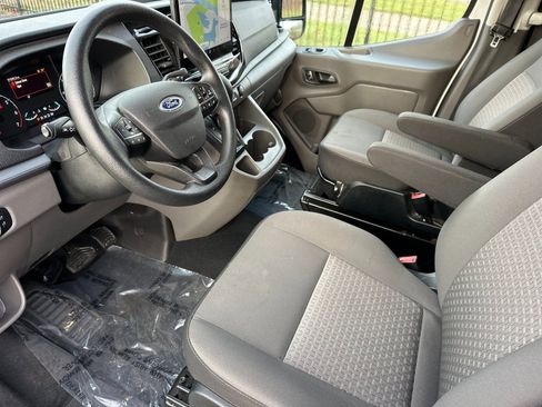 Used 2023 Ford Transit 350 XLT image 10