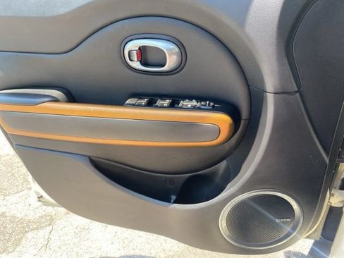 Used 2015 Kia Soul ! w/ Sun & Sound Package FWD image 21