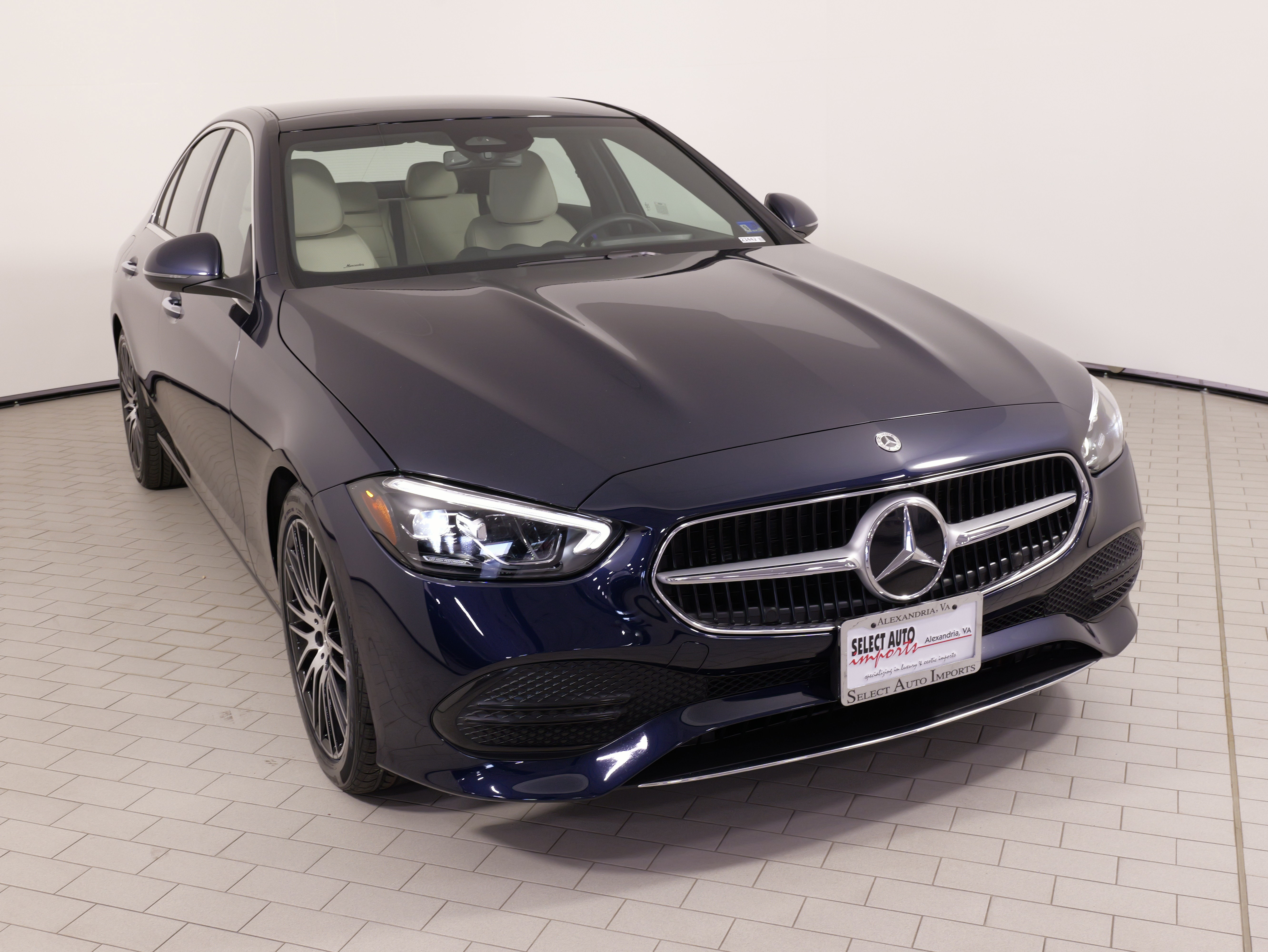 Used 2022 Mercedes-Benz C 300 4MATIC Sedan image 5