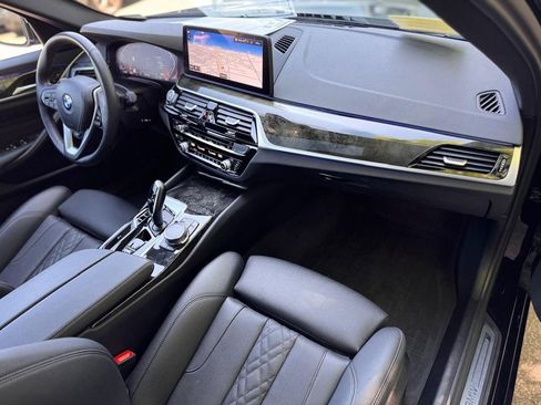 Used 2023 BMW 530i xDrive w/ Convenience Package AWD/4WD image 25