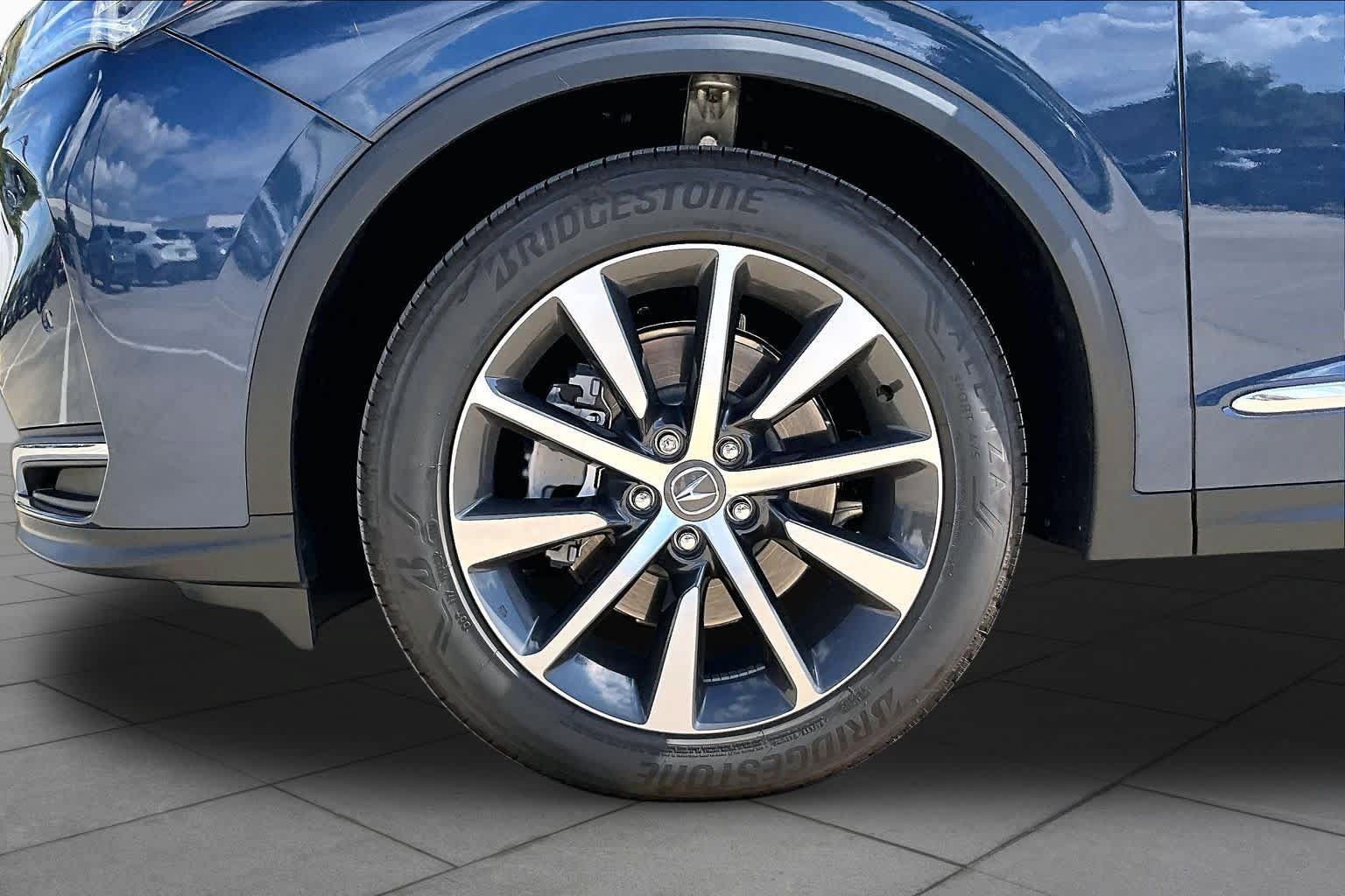 Used 2026 Acura MDX w/ Technology Package FWD image 11