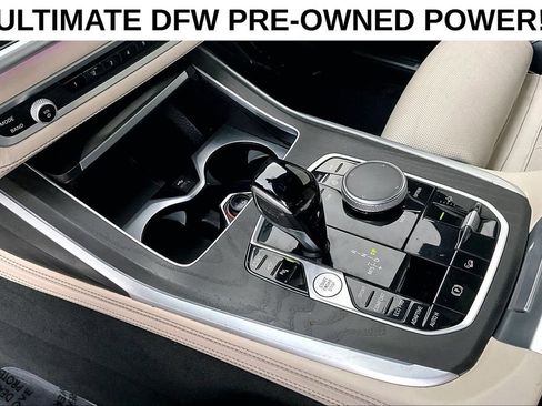 Used 2022 BMW X7 xDrive40i w/ M Sport Package AWD/4WD image 17