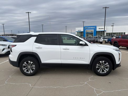 Certified 2026 Chevrolet Equinox LT image 1