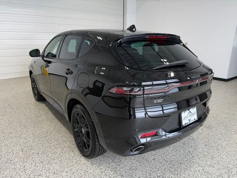 Used 2024 Dodge Hornet R/T w/ R/T Blacktop Package AWD/4WD image 5