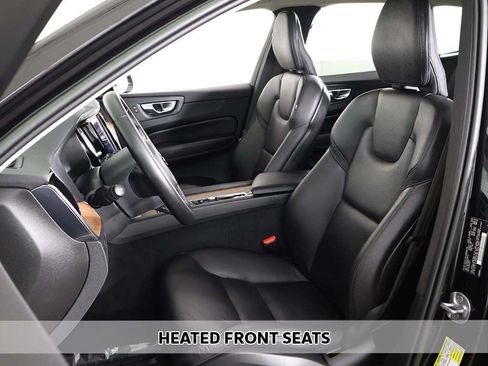 Used 2023 Volvo XC60 B5 Plus w/ Climate Package AWD/4WD image 9