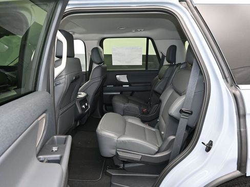 New 2026 Ford Expedition Active RWD image 14