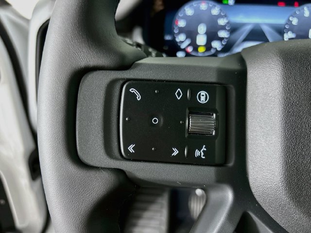 New 2026 Land Rover Defender 110 X-Dynamic SE AWD/4WD image 10