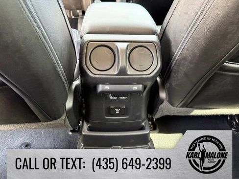 Used 2023 Jeep Wrangler Unlimited Sahara AWD/4WD image 29