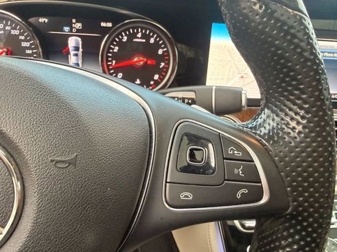Used 2017 Mercedes-Benz E 300 4MATIC image 18
