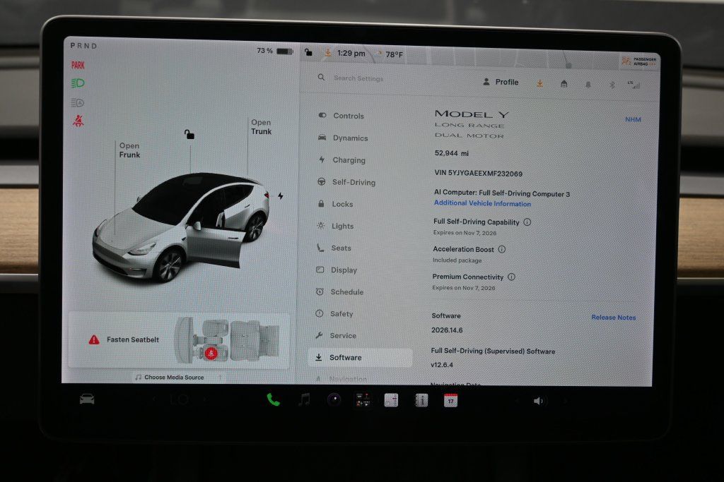 Used 2021 Tesla Model Y Long Range AWD/4WD image 30