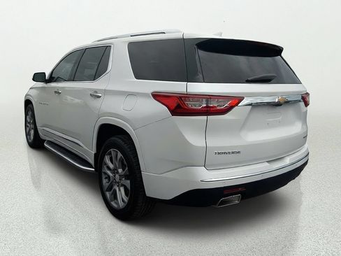 Used 2019 Chevrolet Traverse Premier w/ Driver Confidence II Package FWD image 5