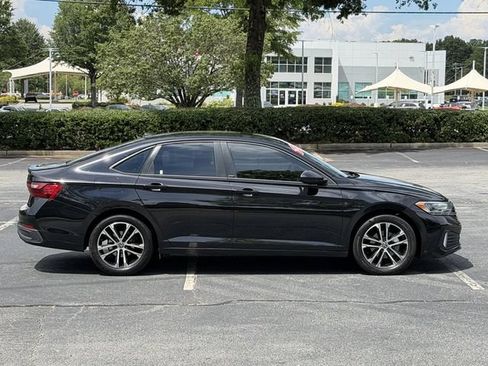 Used 2023 Volkswagen Jetta Sport FWD image 10