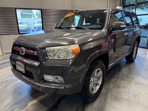 Used 2010 Toyota 4Runner SR5 AWD/4WD image 3