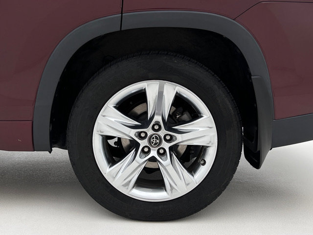 Used 2018 Toyota Highlander Limited AWD/4WD image 28
