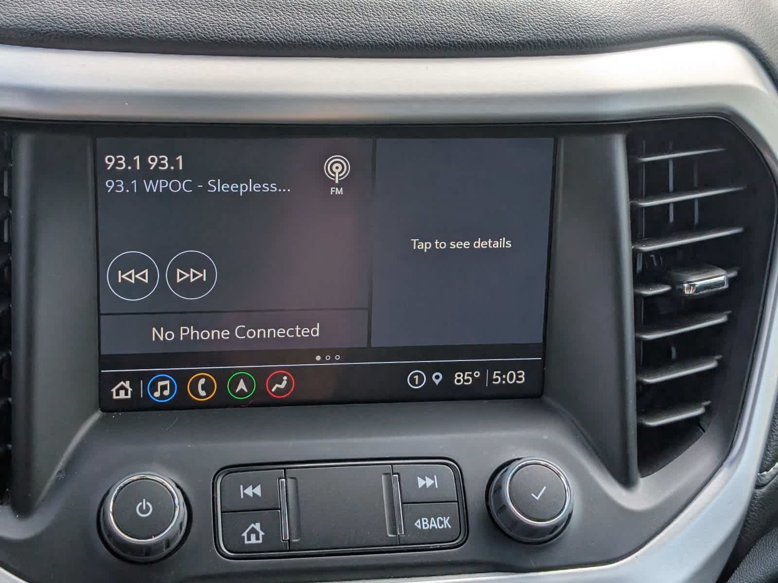 Used 2023 GMC Acadia SLT AWD/4WD image 30