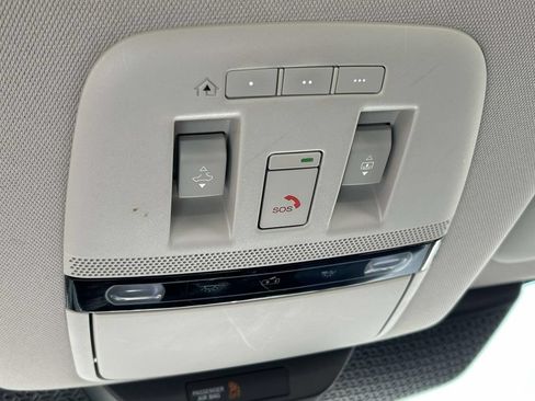 Used 2023 Nissan Ariya FWD image 27