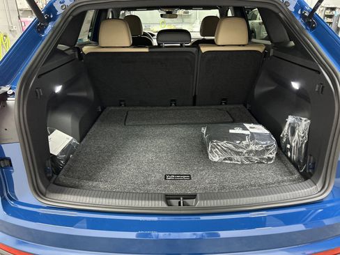 New 2025 Volkswagen Atlas Cross Sport SE image 25