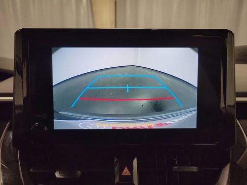 Used 2025 Toyota Corolla LE image 19