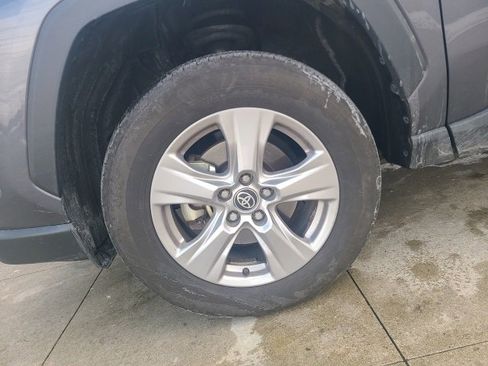 Used 2025 Toyota RAV4 XLE image 12