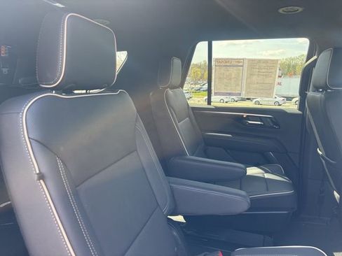 Used 2025 Chevrolet Tahoe Premier image 15