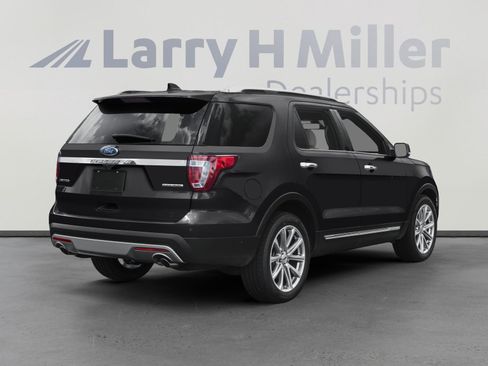 Used 2016 Ford Explorer Limited image 2