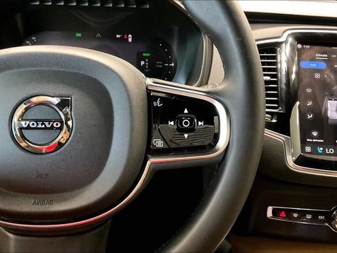 Certified 2025 Volvo XC90 T8 Ultra w/ Protection Package Premier AWD/4WD image 22