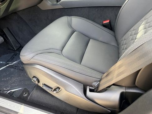 New 2025 Volvo XC90 B6 Core w/ Climate Package image 19