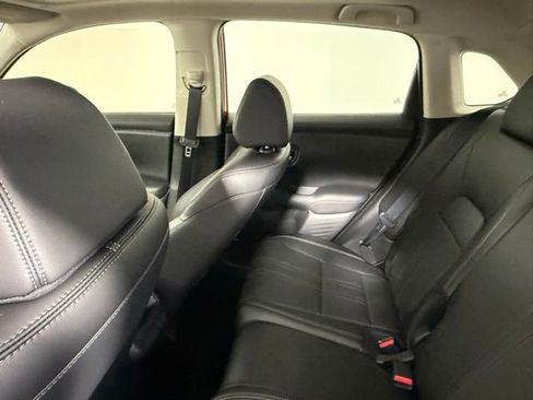 Used 2025 Honda HR-V EX-L image 37