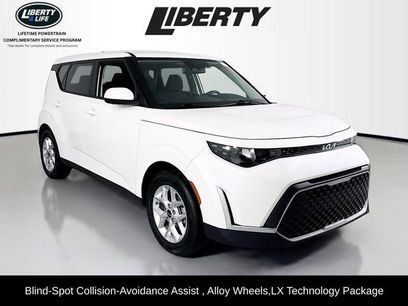 Used 2025 Kia Soul LX w/ LX Technology Package