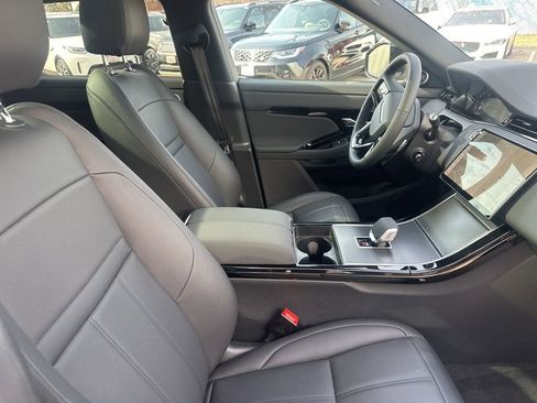 Used 2026 Land Rover Range Rover Evoque S image 12