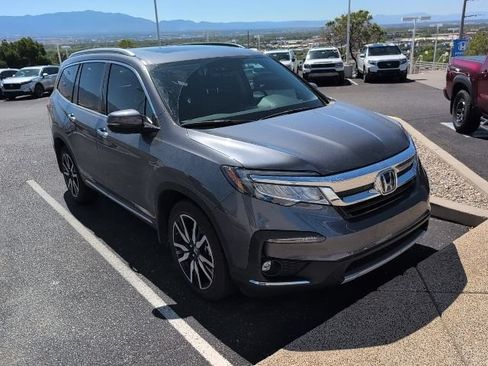 Used 2022 Honda Pilot Elite image 2