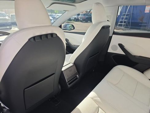 Used 2025 Tesla Model 3 Long Range RWD image 15