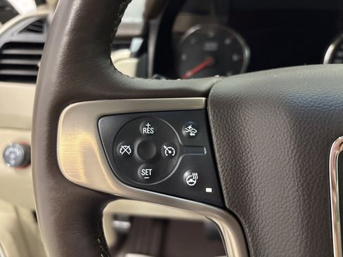 Used 2015 GMC Yukon Denali image 25