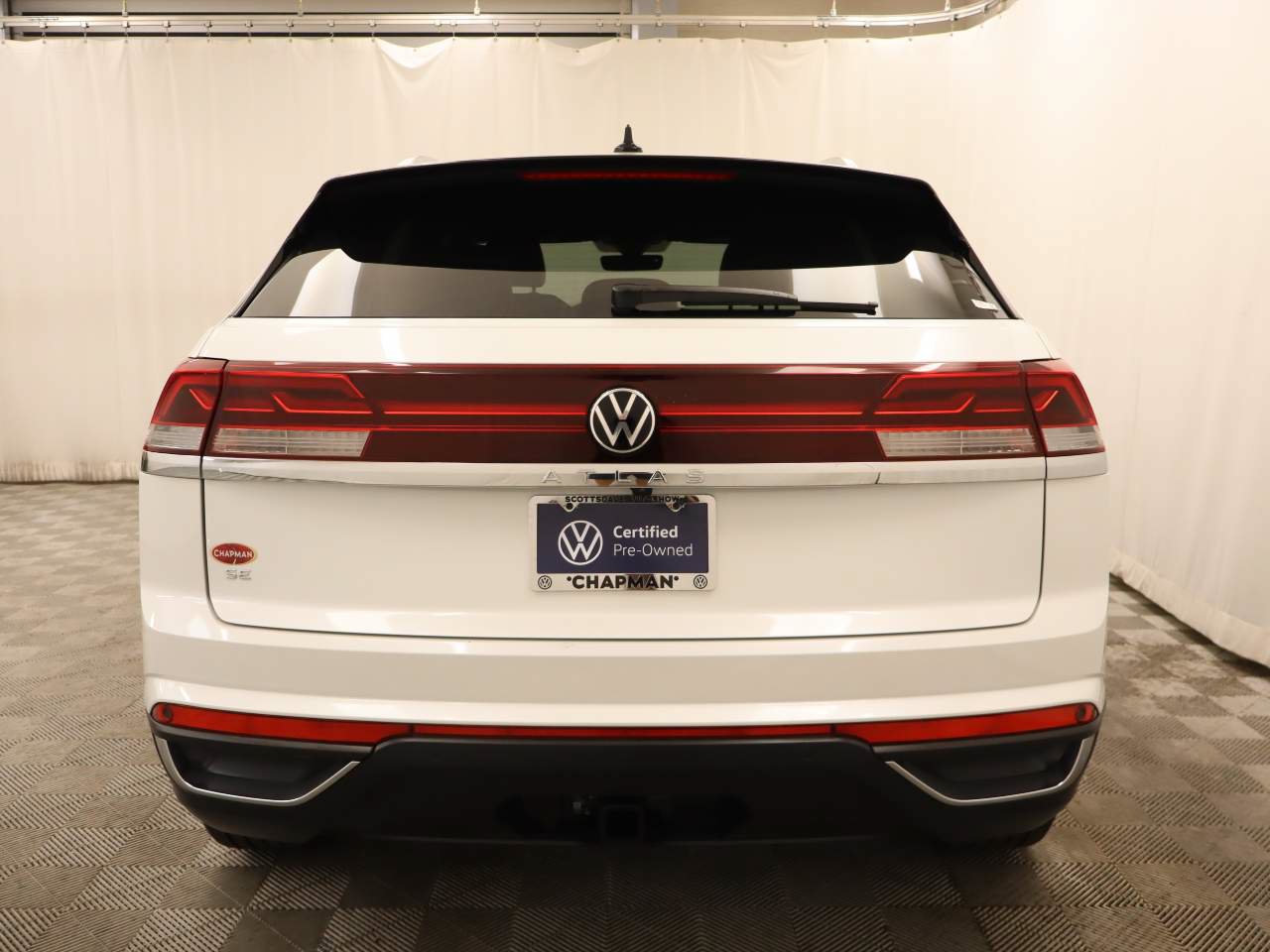Certified 2026 Volkswagen Atlas Cross Sport SE FWD image 6