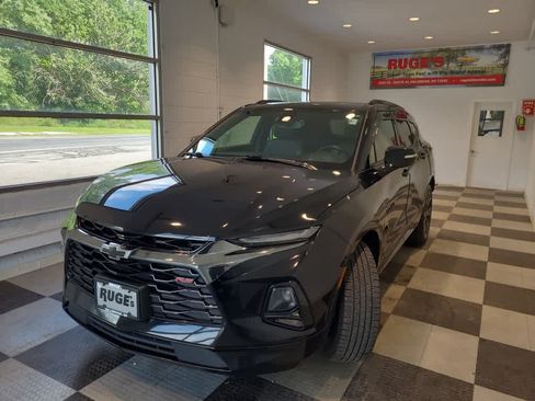 Used 2022 Chevrolet Blazer RS w/ Enhanced Convenience Package AWD/4WD image 2