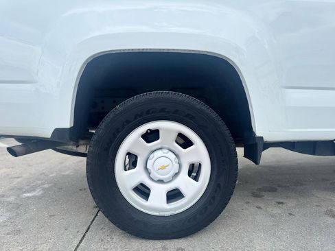 Used 2022 Chevrolet Colorado W/T w/ WT Convenience Package RWD image 24