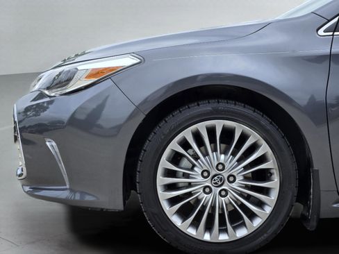 Used 2017 Toyota Avalon Limited FWD image 37