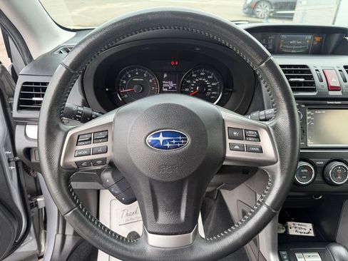 Used 2014 Subaru Forester 2.5i Touring AWD/4WD image 11