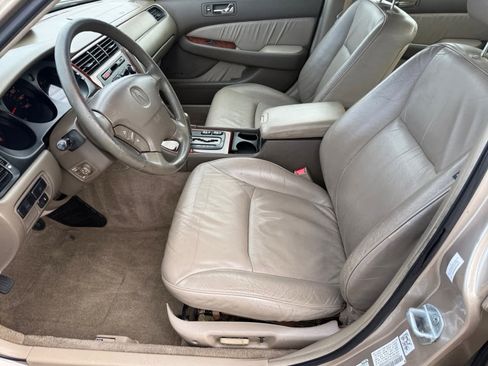 Used 2000 Acura RL image 10