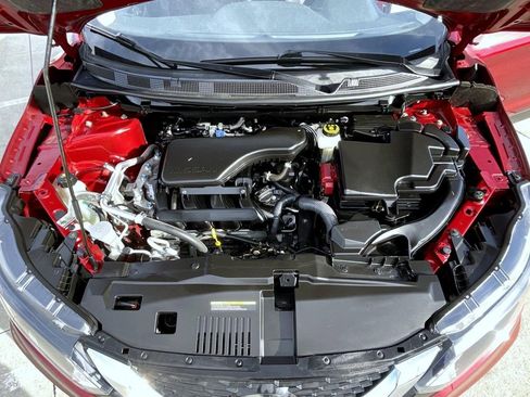 Used 2021 Nissan Rogue Sport SV image 25