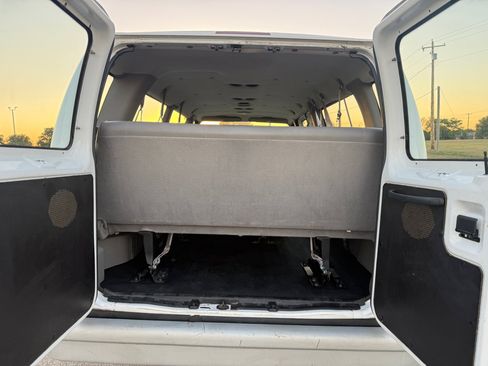 Used 1998 Ford E-350 and Econoline 350 XL image 18